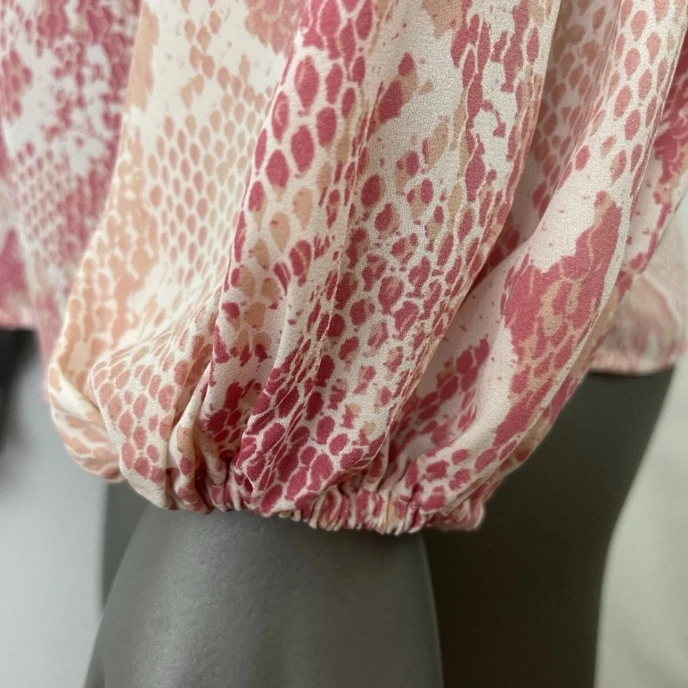 CAbi Blouse Women’s S Pink & White Snake Print Puff Sleeve Top - Picture 6 of 8